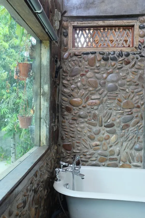 Panji Panji Tropical Wooden Home Pantai Cenang  Villa Pantai Cenang (Langkawi)